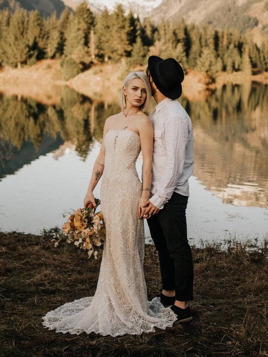All Who Wander Dresses & Skirts - Gorgeous All Who Wander Piper Wedding Gown Boho Lace Strapless Size 10